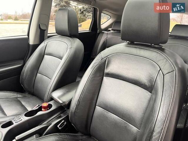Сірий Ніссан Кашкай, об'ємом двигуна 1.5 л та пробігом 230 тис. км за 10777 $, фото 42 на Automoto.ua