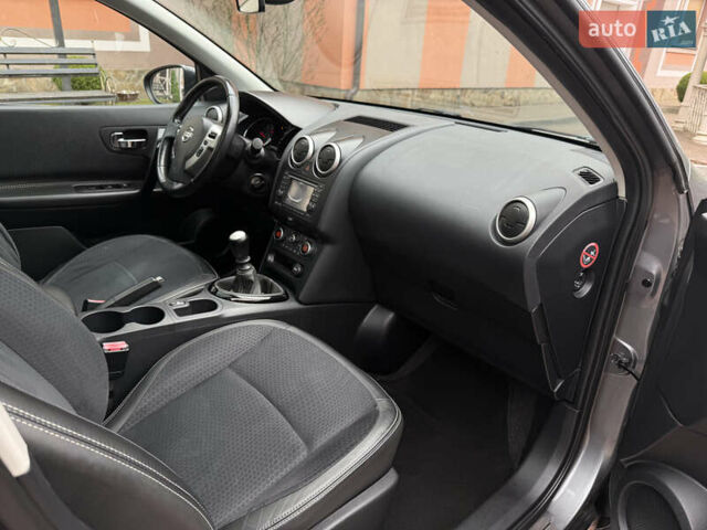 Сірий Ніссан Кашкай, об'ємом двигуна 1.6 л та пробігом 218 тис. км за 11999 $, фото 92 на Automoto.ua