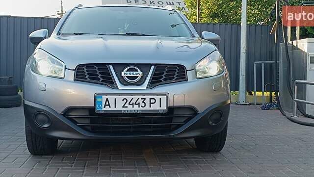 Сірий Ніссан Кашкай, об'ємом двигуна 1.6 л та пробігом 210 тис. км за 12000 $, фото 4 на Automoto.ua