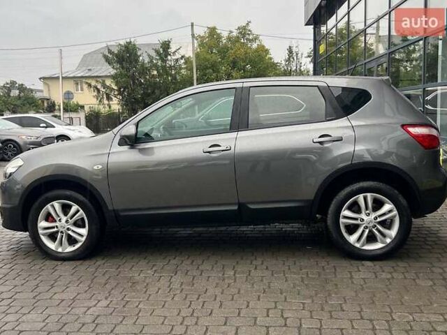 Серый Ниссан Кашкай, объемом двигателя 1.6 л и пробегом 224 тыс. км за 12000 $, фото 3 на Automoto.ua