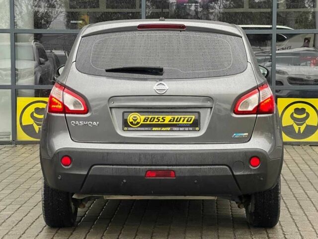 Серый Ниссан Кашкай, объемом двигателя 1.6 л и пробегом 224 тыс. км за 11900 $, фото 5 на Automoto.ua