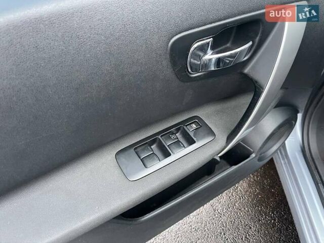 Серый Ниссан Кашкай, объемом двигателя 2 л и пробегом 171 тыс. км за 12290 $, фото 15 на Automoto.ua