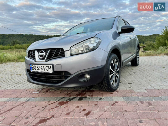 Серый Ниссан Кашкай, объемом двигателя 1.6 л и пробегом 202 тыс. км за 12500 $, фото 9 на Automoto.ua