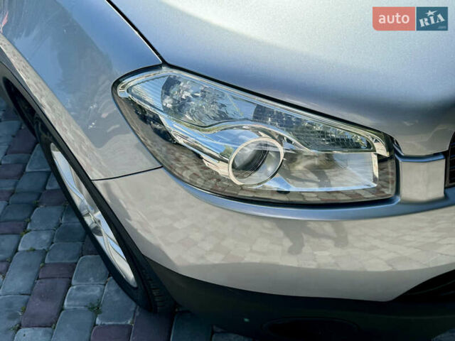 Сірий Ніссан Кашкай, об'ємом двигуна 1.6 л та пробігом 200 тис. км за 9999 $, фото 11 на Automoto.ua