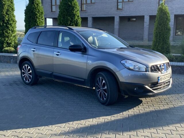 Сірий Ніссан Кашкай, об'ємом двигуна 1.6 л та пробігом 170 тис. км за 9600 $, фото 2 на Automoto.ua