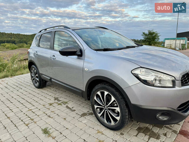 Серый Ниссан Кашкай, объемом двигателя 1.6 л и пробегом 202 тыс. км за 12500 $, фото 2 на Automoto.ua