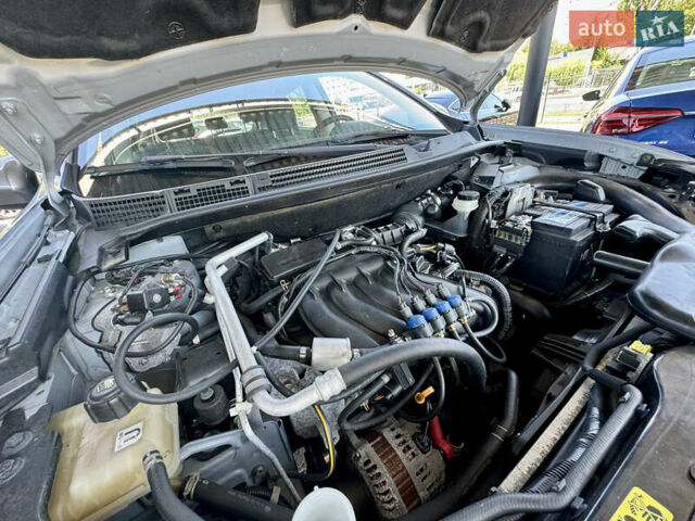 Сірий Ніссан Кашкай, об'ємом двигуна 1.6 л та пробігом 200 тис. км за 9999 $, фото 32 на Automoto.ua