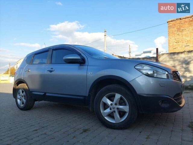 Серый Ниссан Кашкай, объемом двигателя 2 л и пробегом 237 тыс. км за 11800 $, фото 1 на Automoto.ua