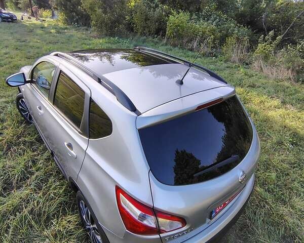 Сірий Ніссан Кашкай, об'ємом двигуна 1.6 л та пробігом 182 тис. км за 11950 $, фото 7 на Automoto.ua