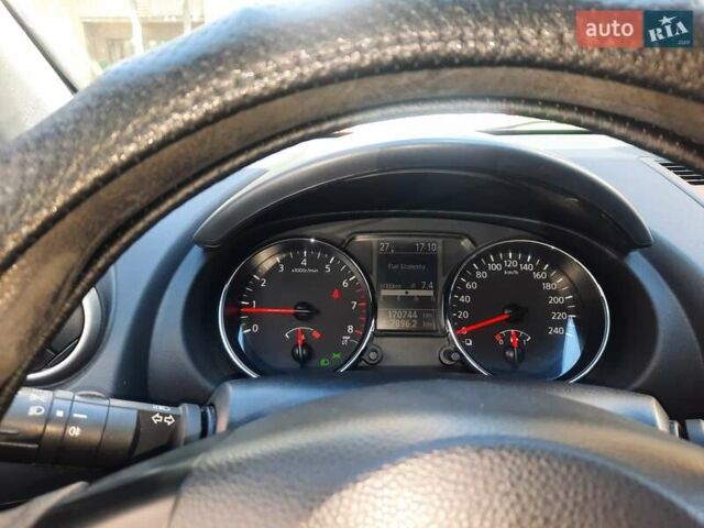 Сірий Ніссан Кашкай, об'ємом двигуна 1.6 л та пробігом 171 тис. км за 10500 $, фото 2 на Automoto.ua