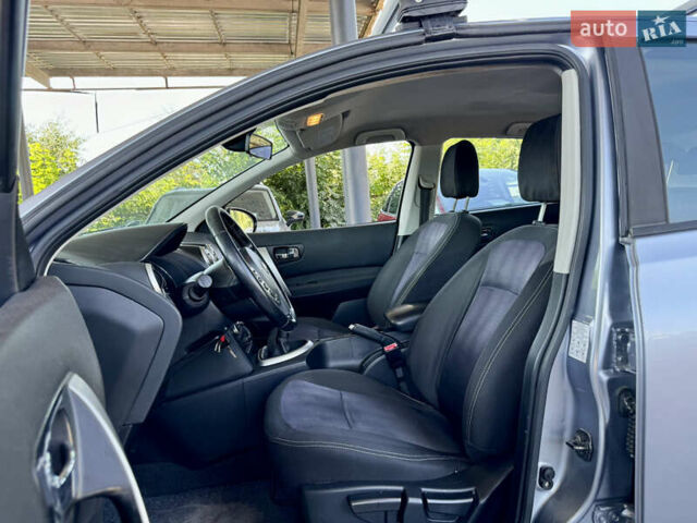 Сірий Ніссан Кашкай, об'ємом двигуна 1.6 л та пробігом 200 тис. км за 9999 $, фото 17 на Automoto.ua