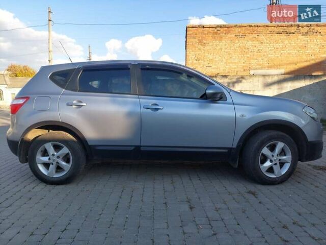 Серый Ниссан Кашкай, объемом двигателя 2 л и пробегом 237 тыс. км за 11800 $, фото 4 на Automoto.ua
