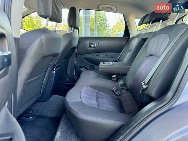 Сірий Ніссан Кашкай, об'ємом двигуна 1.6 л та пробігом 200 тис. км за 9999 $, фото 25 на Automoto.ua