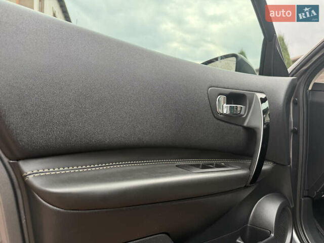 Сірий Ніссан Кашкай, об'ємом двигуна 1.6 л та пробігом 218 тис. км за 11999 $, фото 80 на Automoto.ua