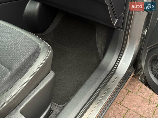 Сірий Ніссан Кашкай, об'ємом двигуна 1.6 л та пробігом 218 тис. км за 11999 $, фото 99 на Automoto.ua