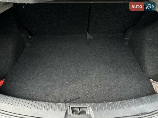 Серый Ниссан Кашкай, объемом двигателя 1.6 л и пробегом 254 тыс. км за 12600 $, фото 20 на Automoto.ua