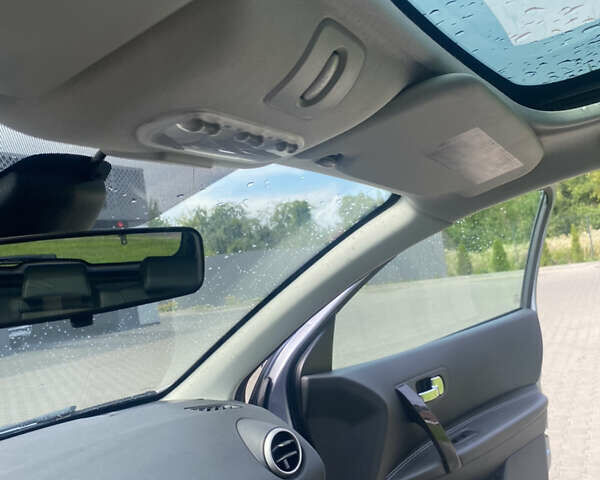 Сірий Ніссан Кашкай, об'ємом двигуна 1.6 л та пробігом 254 тис. км за 11600 $, фото 20 на Automoto.ua