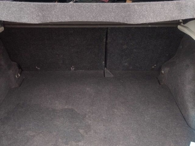 Серый Ниссан Кашкай, объемом двигателя 1.5 л и пробегом 260 тыс. км за 10500 $, фото 3 на Automoto.ua