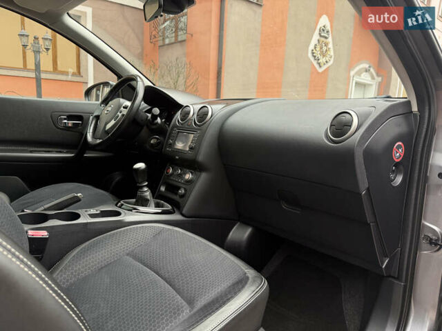 Сірий Ніссан Кашкай, об'ємом двигуна 1.6 л та пробігом 218 тис. км за 11999 $, фото 93 на Automoto.ua