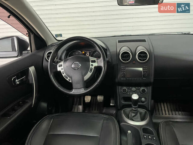 Серый Ниссан Кашкай, объемом двигателя 1.6 л и пробегом 202 тыс. км за 11950 $, фото 68 на Automoto.ua