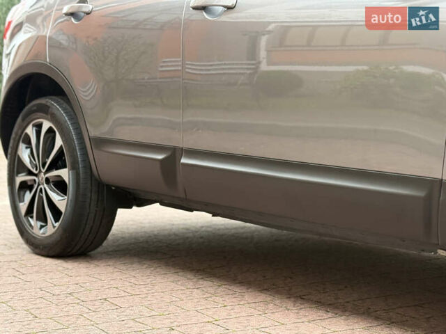 Сірий Ніссан Кашкай, об'ємом двигуна 1.6 л та пробігом 218 тис. км за 11999 $, фото 42 на Automoto.ua