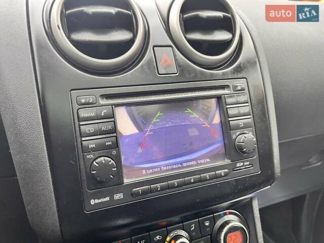 Сірий Ніссан Кашкай, об'ємом двигуна 1.5 л та пробігом 230 тис. км за 10777 $, фото 65 на Automoto.ua