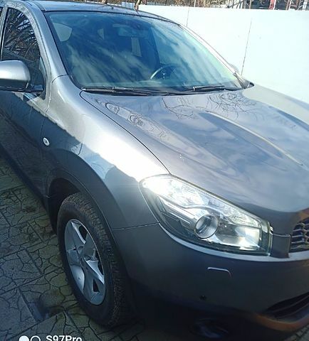 Серый Ниссан Кашкай, объемом двигателя 2 л и пробегом 190 тыс. км за 11600 $, фото 1 на Automoto.ua