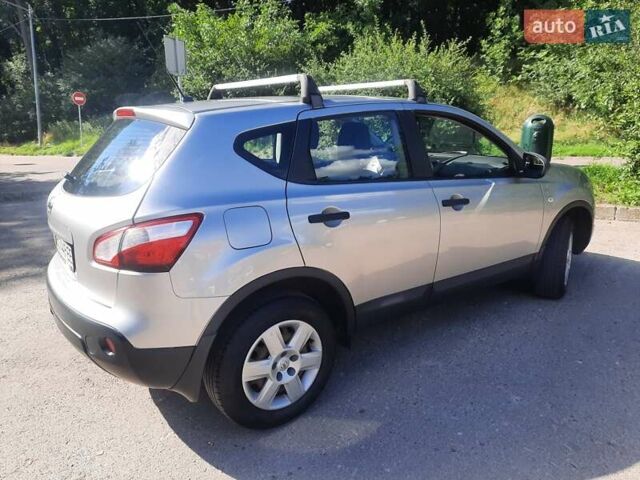 Сірий Ніссан Кашкай, об'ємом двигуна 1.6 л та пробігом 171 тис. км за 10500 $, фото 1 на Automoto.ua