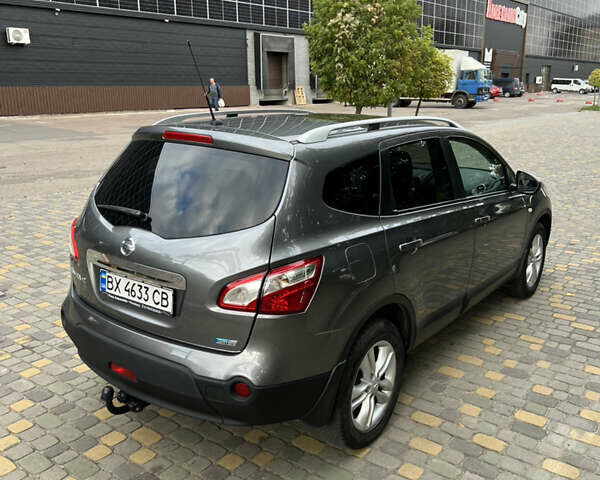 Серый Ниссан Кашкай, объемом двигателя 1.6 л и пробегом 194 тыс. км за 10800 $, фото 10 на Automoto.ua