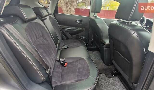 Сірий Ніссан Кашкай, об'ємом двигуна 0 л та пробігом 255 тис. км за 11700 $, фото 3 на Automoto.ua