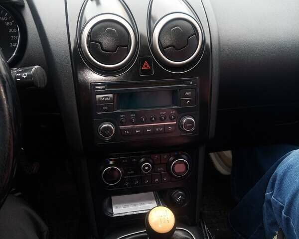 Сірий Ніссан Кашкай, об'ємом двигуна 1.46 л та пробігом 261 тис. км за 10800 $, фото 11 на Automoto.ua