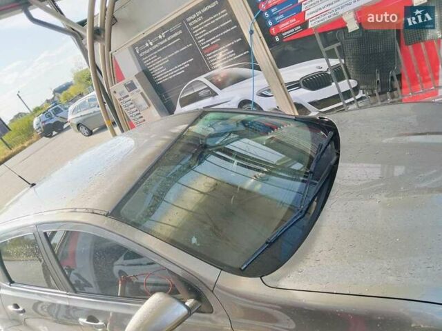 Сірий Ніссан Кашкай, об'ємом двигуна 1.46 л та пробігом 261 тис. км за 10800 $, фото 14 на Automoto.ua