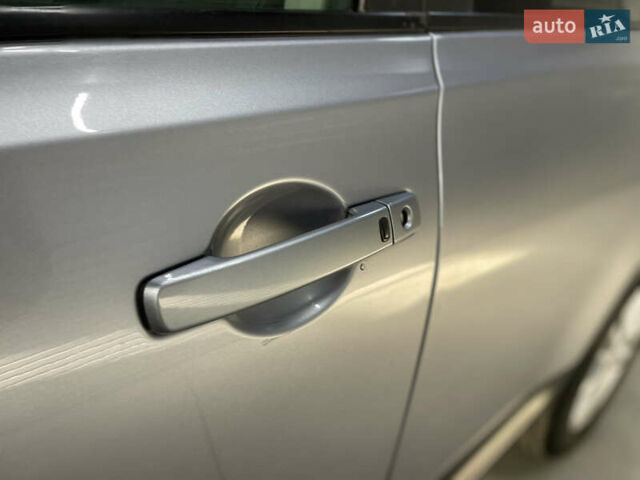 Серый Ниссан Кашкай, объемом двигателя 1.6 л и пробегом 202 тыс. км за 11950 $, фото 7 на Automoto.ua