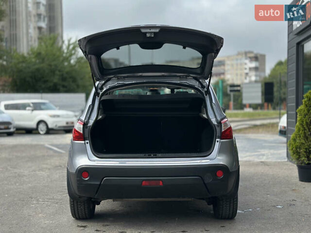 Серый Ниссан Кашкай, объемом двигателя 1.6 л и пробегом 254 тыс. км за 12600 $, фото 19 на Automoto.ua