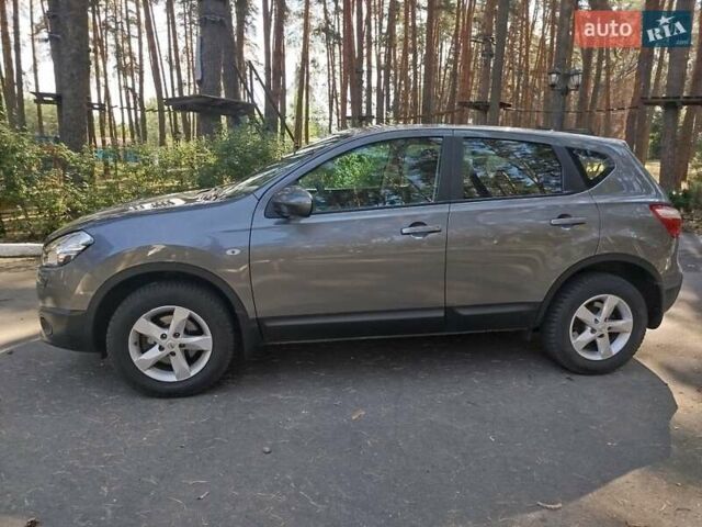 Серый Ниссан Кашкай, объемом двигателя 1.6 л и пробегом 56 тыс. км за 14900 $, фото 4 на Automoto.ua