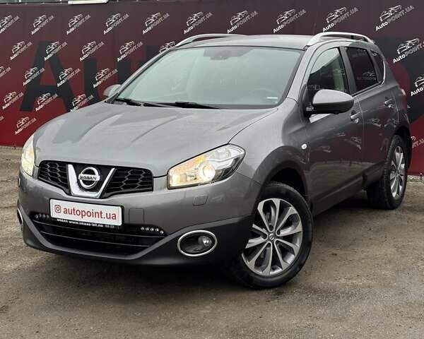 Серый Ниссан Кашкай, объемом двигателя 1.6 л и пробегом 48 тыс. км за 15000 $, фото 2 на Automoto.ua