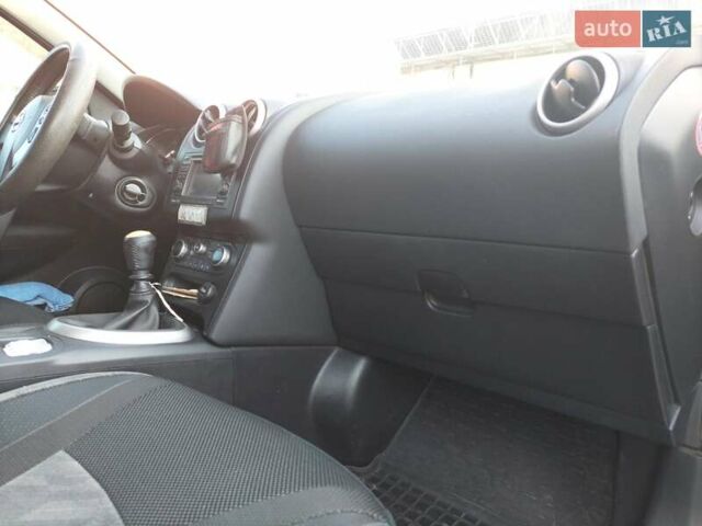 Серый Ниссан Кашкай, объемом двигателя 2 л и пробегом 237 тыс. км за 11800 $, фото 26 на Automoto.ua