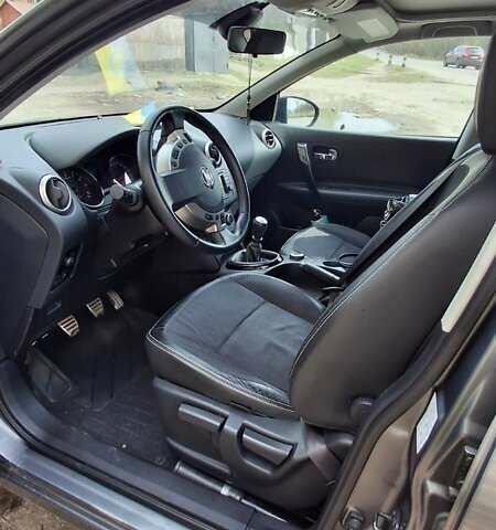 Сірий Ніссан Кашкай, об'ємом двигуна 2 л та пробігом 143 тис. км за 13500 $, фото 2 на Automoto.ua