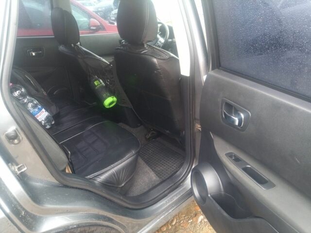 Серый Ниссан Кашкай, объемом двигателя 1.5 л и пробегом 260 тыс. км за 10500 $, фото 1 на Automoto.ua