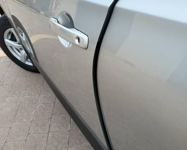 Серый Ниссан Кашкай, объемом двигателя 1.6 л и пробегом 227 тыс. км за 10850 $, фото 38 на Automoto.ua