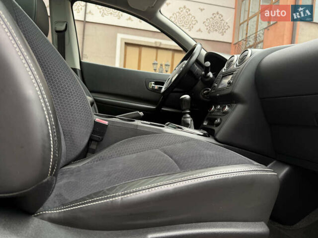 Сірий Ніссан Кашкай, об'ємом двигуна 1.6 л та пробігом 218 тис. км за 11999 $, фото 95 на Automoto.ua