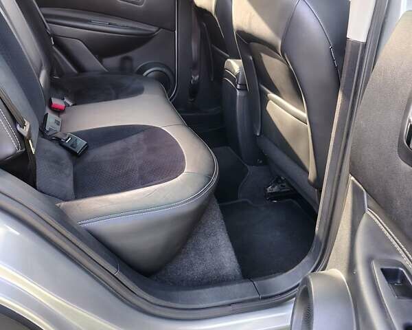 Сірий Ніссан Кашкай, об'ємом двигуна 1.6 л та пробігом 182 тис. км за 11950 $, фото 13 на Automoto.ua