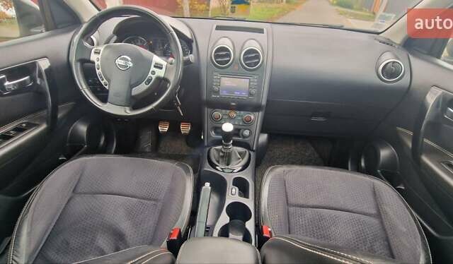 Сірий Ніссан Кашкай, об'ємом двигуна 0 л та пробігом 255 тис. км за 11700 $, фото 2 на Automoto.ua