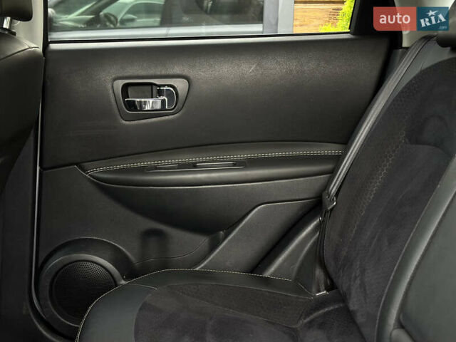 Серый Ниссан Кашкай, объемом двигателя 1.6 л и пробегом 254 тыс. км за 12600 $, фото 56 на Automoto.ua