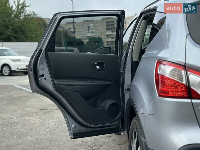 Серый Ниссан Кашкай, объемом двигателя 1.6 л и пробегом 254 тыс. км за 12600 $, фото 51 на Automoto.ua
