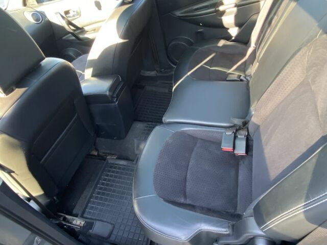 Сірий Ніссан Кашкай, об'ємом двигуна 1.6 л та пробігом 170 тис. км за 9600 $, фото 7 на Automoto.ua