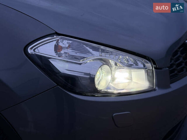 Серый Ниссан Кашкай, объемом двигателя 1.6 л и пробегом 169 тыс. км за 11900 $, фото 9 на Automoto.ua