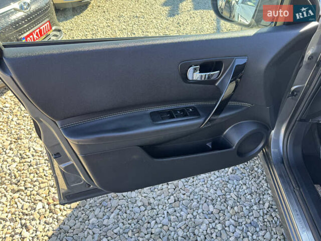 Сірий Ніссан Кашкай, об'ємом двигуна 1.6 л та пробігом 257 тис. км за 11700 $, фото 14 на Automoto.ua