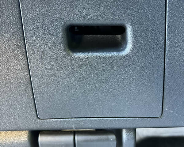 Серый Ниссан Кашкай, объемом двигателя 1.6 л и пробегом 105 тыс. км за 11555 $, фото 20 на Automoto.ua