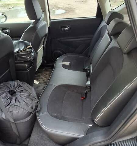 Сірий Ніссан Кашкай, об'ємом двигуна 2 л та пробігом 143 тис. км за 13500 $, фото 9 на Automoto.ua